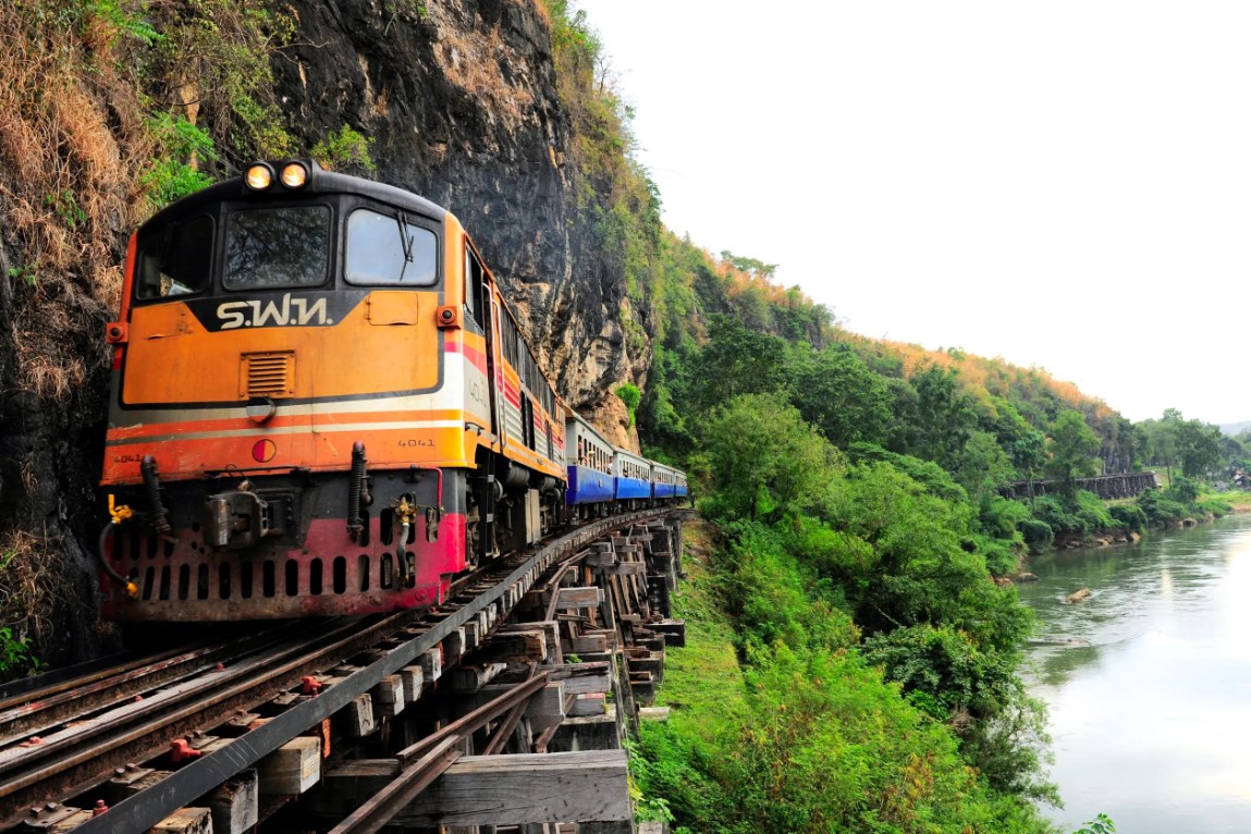 {"id":615,"name":"package-tours\/places\/25-1-783c6e15abf78e13000845af3293e5de.jpg","package_tours_places_id":25,"alt":"Thailand-Burma Railway Center","position":8,"cover":0,"status":1,"created_at":"2024-08-30T10:47:37.000000Z","updated_at":"2024-08-30T10:47:37.000000Z","deleted_at":null}